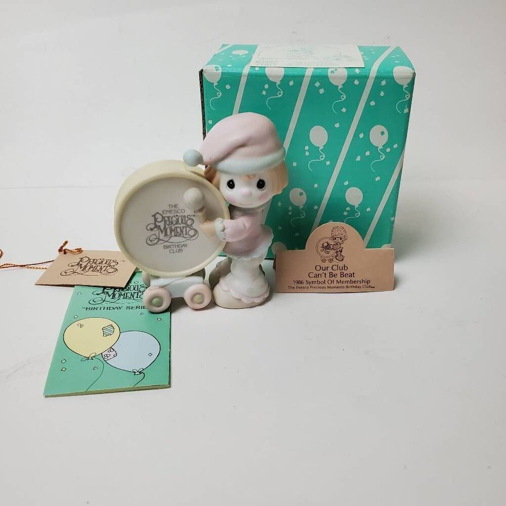 1986 Precious Moments “Our Club Can’t Be Beat” Porcelain Figurine B0001 Dove – R